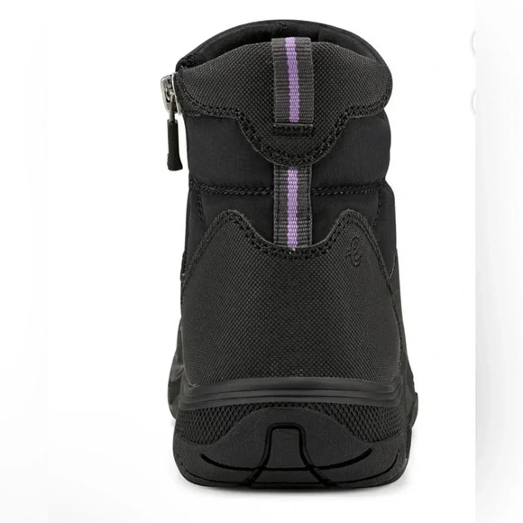 Easy Spirit Tru 2 quilted cold weather winter booties sz 9 nwb - Picture 2 of 3